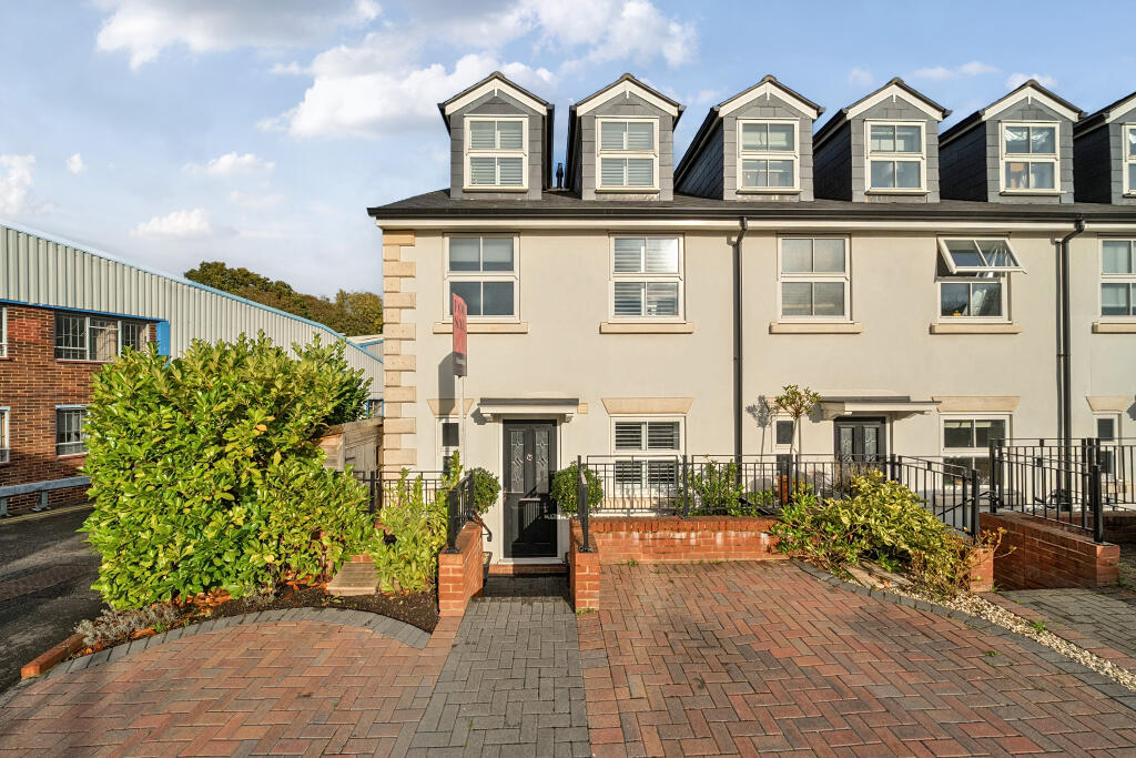 Main image of property: Albert Road North, Reigate, RH2