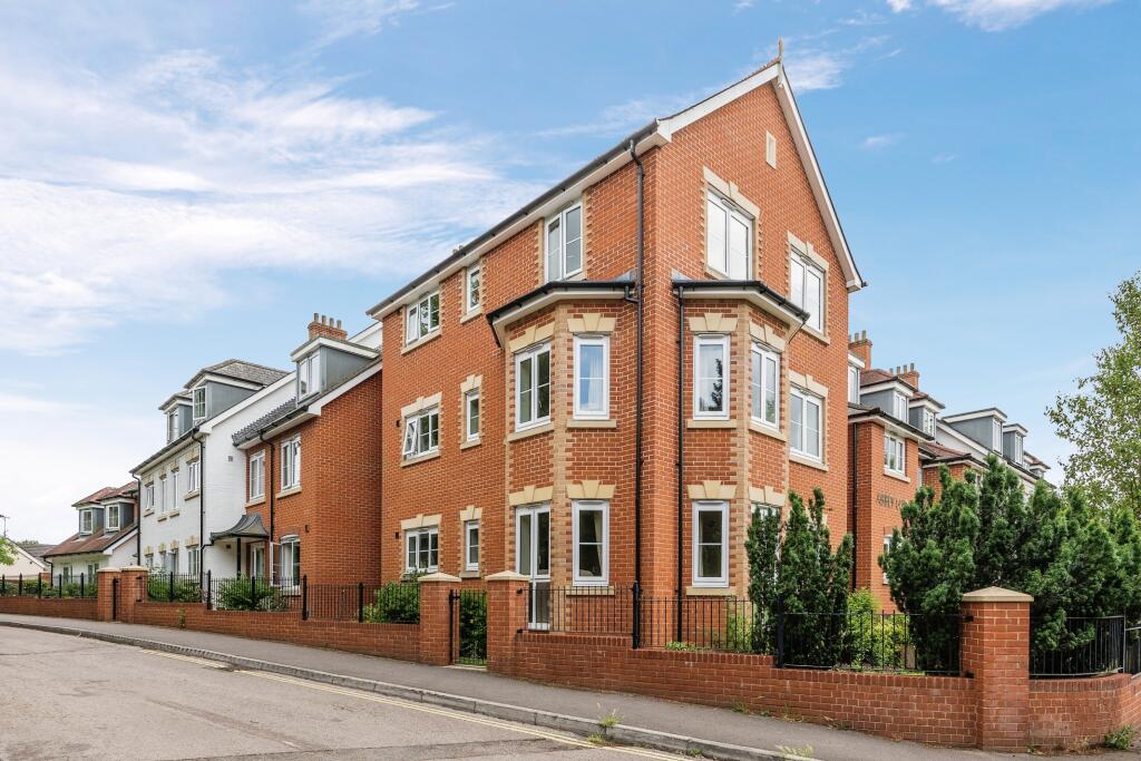 1 bedroom flat for sale in Abbey Lodge, Bridge Road, Romsey, Hampshire, SO51