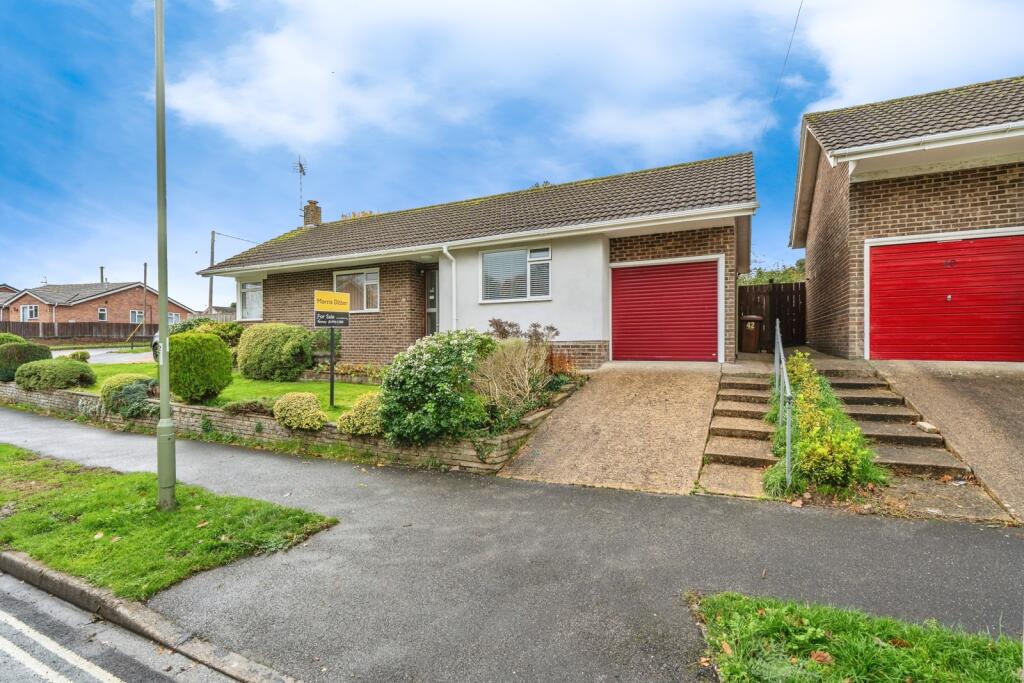 Main image of property: Cedar Crescent, North Baddesley, Southampton, Hampshire, SO52