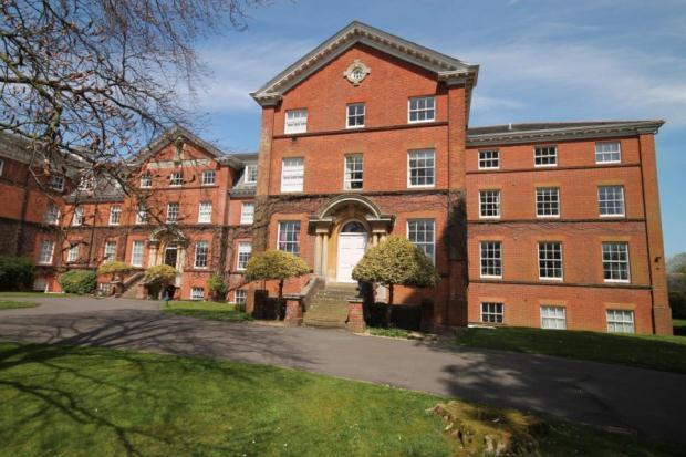 2 bedroom flat for sale in Montfort College, Botley Road, Romsey ...