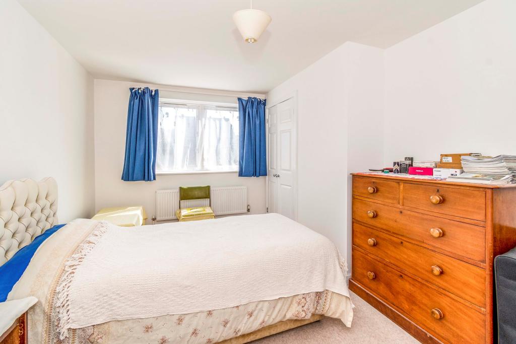 2 Bedroom Flat For Sale In Seacole Gardens, Shirley, Southampton 