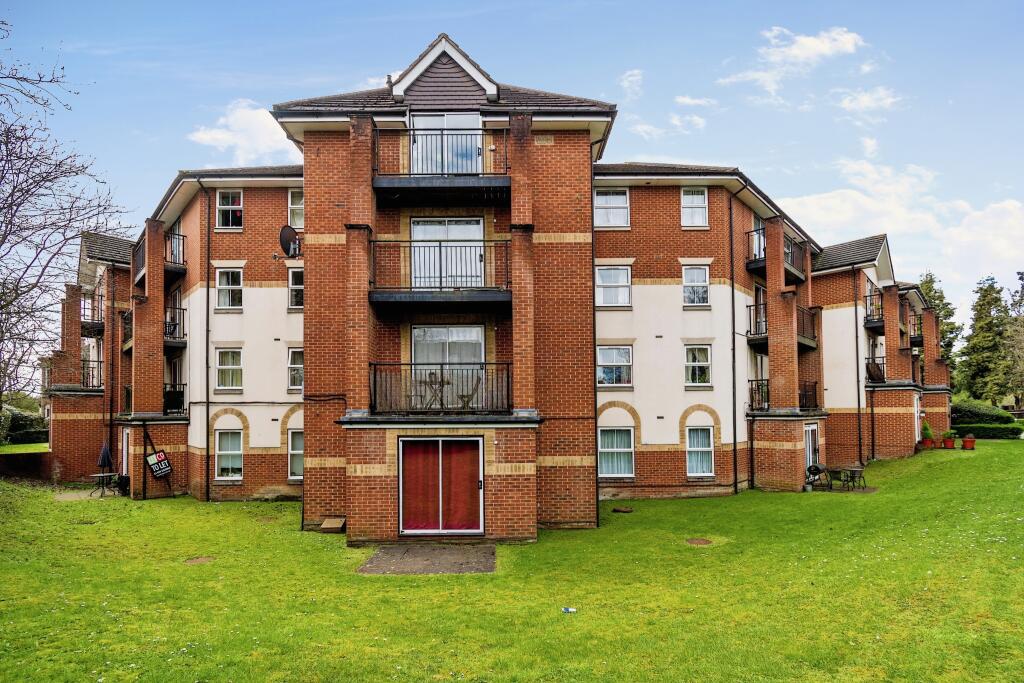 2 bedroom flat for sale in Archers Road, Southampton, Hampshire, SO15
