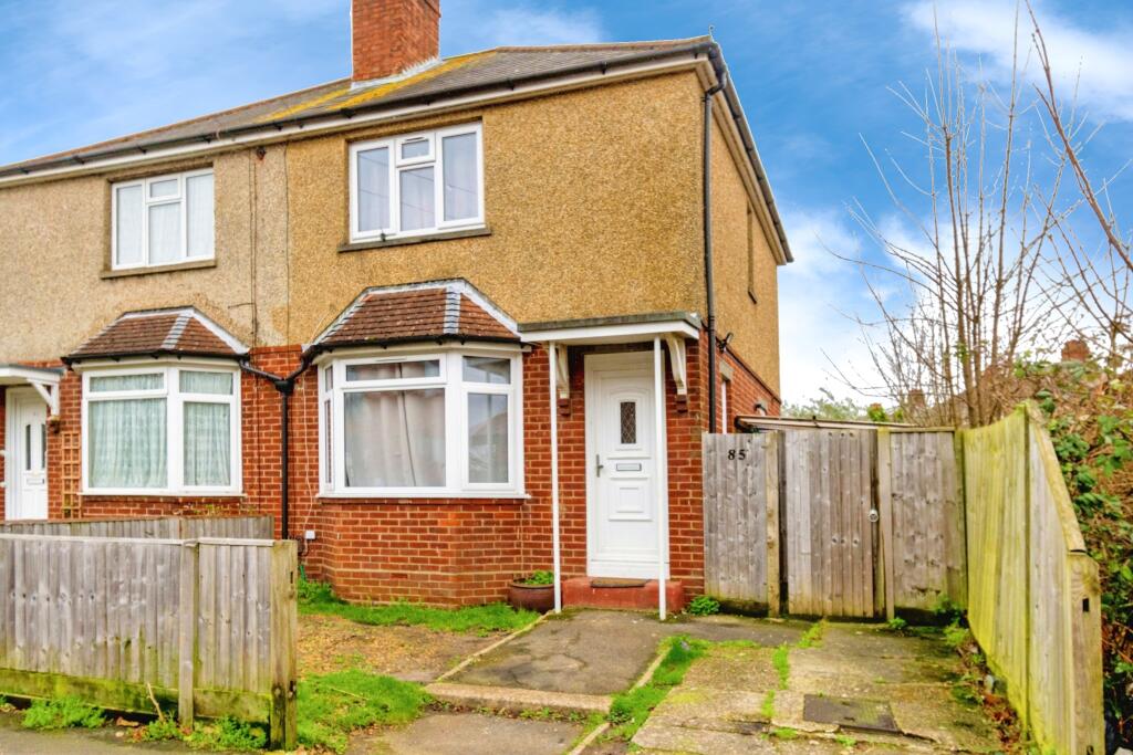 3 bedroom semi-detached house for sale in Warren Crescent, Southampton, Hampshire, SO16