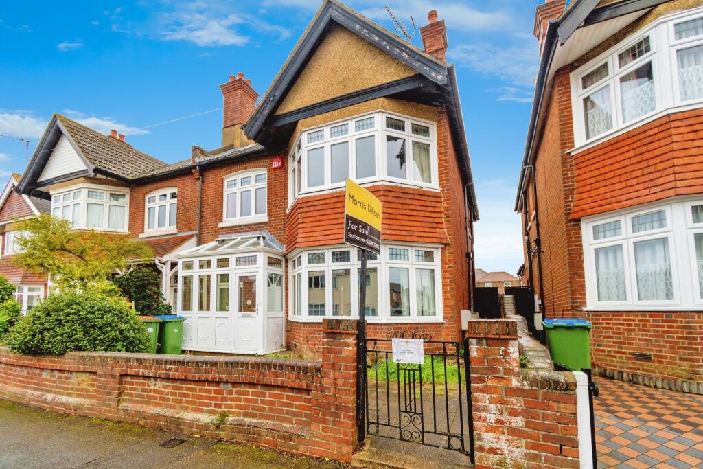 4 bedroom semi-detached house for sale in Bridlington Avenue, Upper Shirley, Southampton, Hampshire, SO15