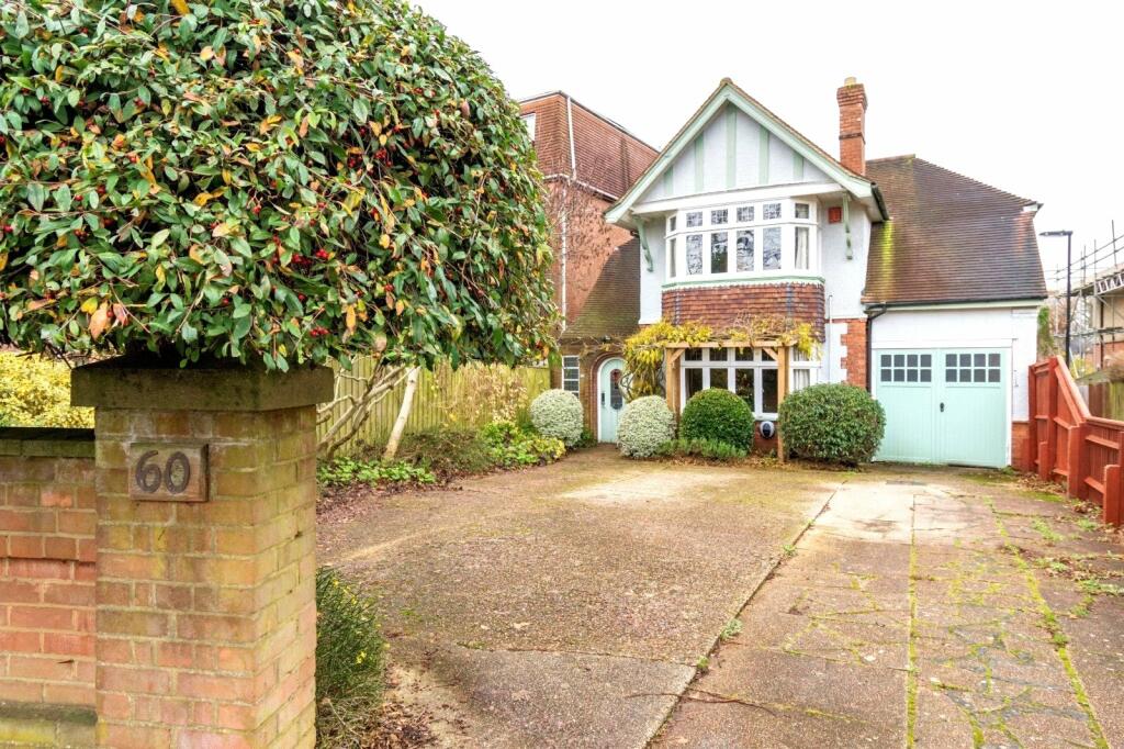 4 bedroom detached house for sale in Northlands Road, Southampton, Hampshire, SO15