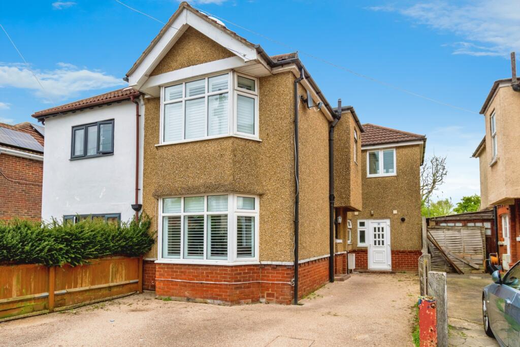 4 bedroom semi-detached house for sale in St. James Park Road, Southampton, Hampshire, SO16