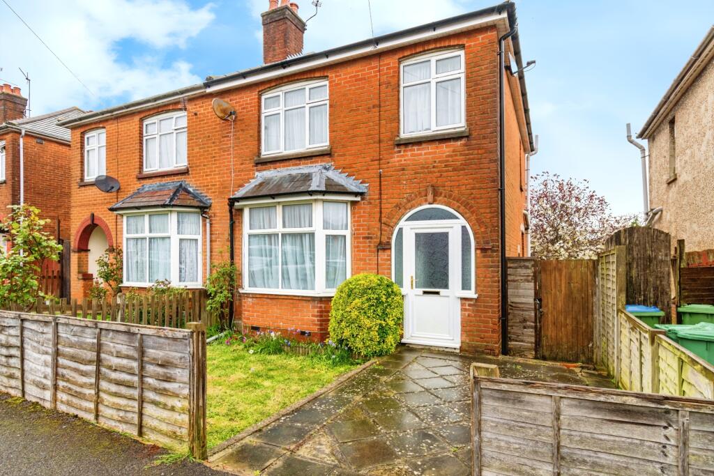 3 bedroom semi-detached house for sale in Lilac Road, Southampton, Hampshire, SO16