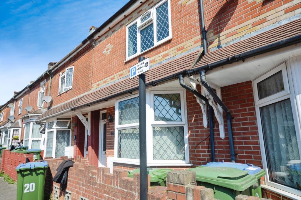 Main image of property: Clovelly Road, Southampton, Hampshire, SO14