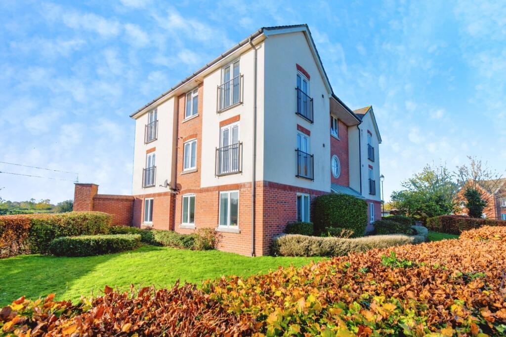 Main image of property: Admiralty Way, Marchwood, Southampton, Hampshire, SO40