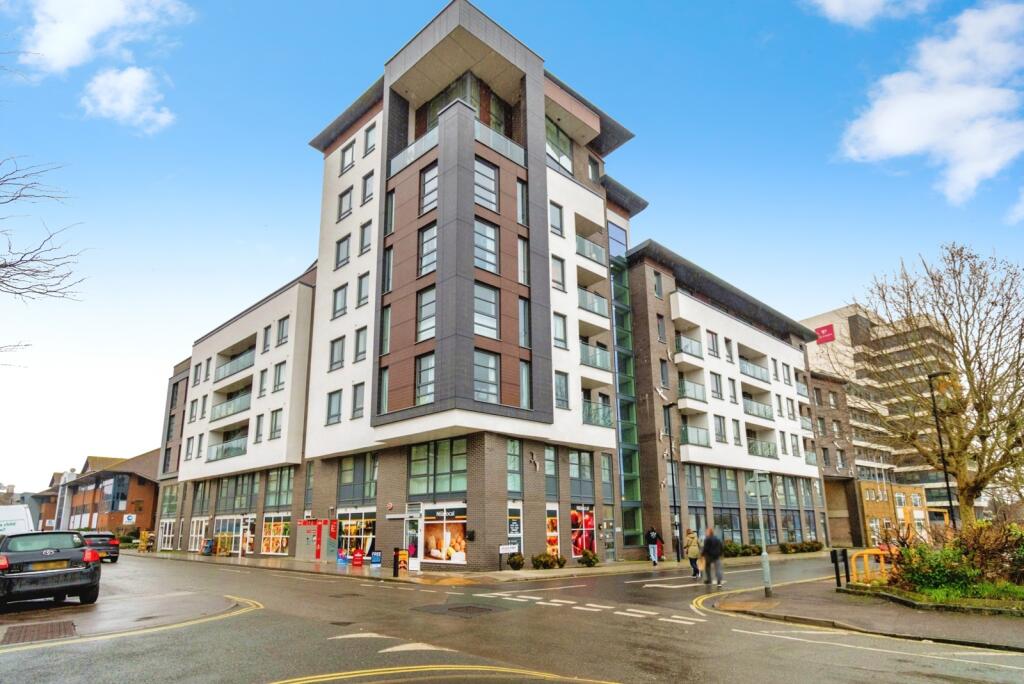 Main image of property: College Street, Southampton, Hampshire, SO14