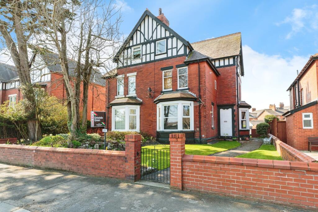 Main image of property: Blackpool Road, LYTHAM ST. ANNES, Lancashire, FY8