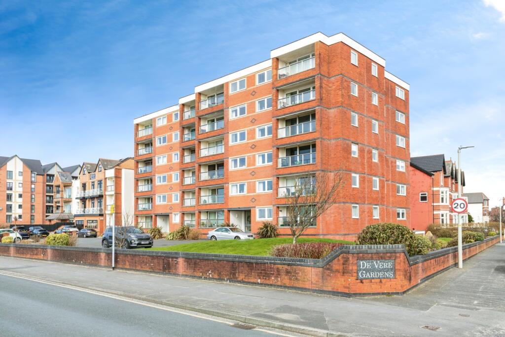 Main image of property: 49 South Promenade,, Lytham St. Annes, Lancashire, FY8