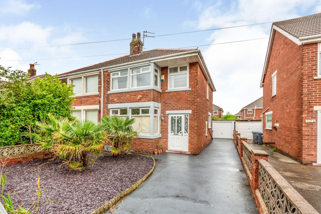 3 bedroom semidetached house for sale in St Annes Road, Blackpool