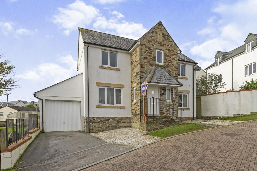4 bedroom detached house for sale in Burlawn Drive, St. Austell, PL25