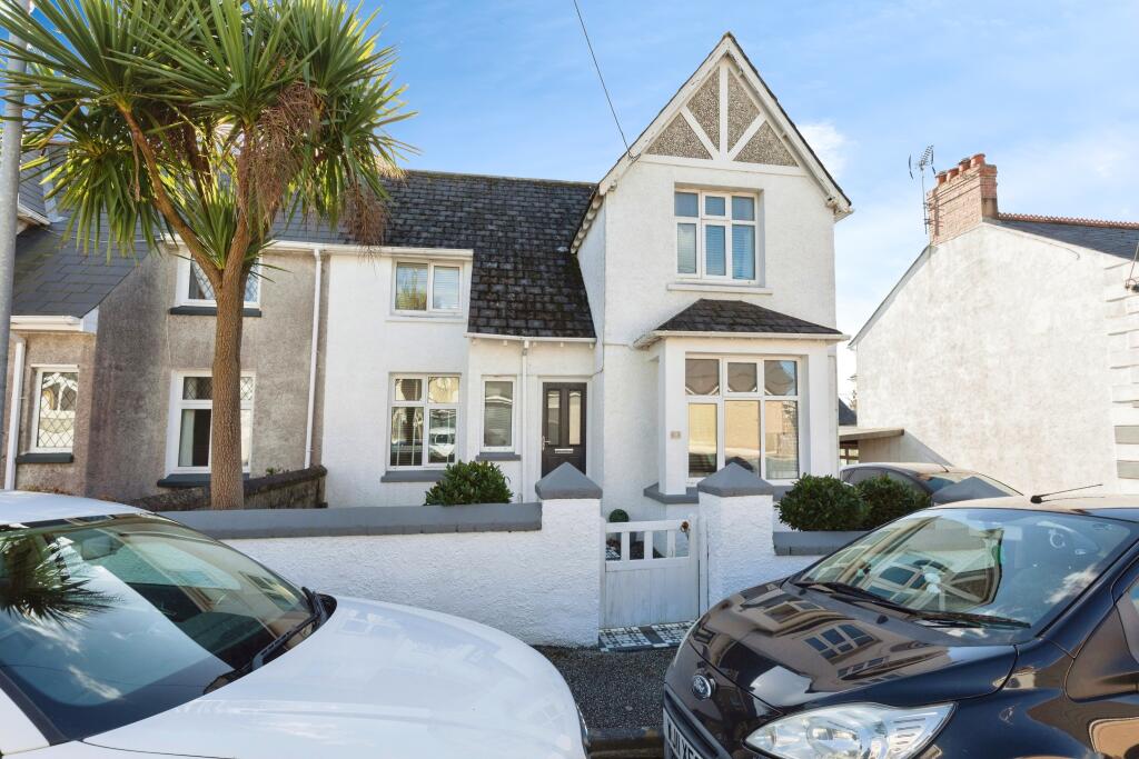 4 bedroom semidetached house for sale in Fairbourne Road, St. Austell