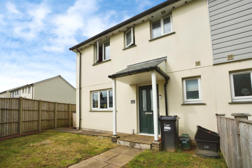 3 bedroom semidetached house for sale in Caudledown Mill Court, Higher