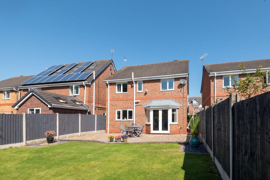 4 bedroom detached house for sale in Old School Drive, Stafford, Staffordshire, ST16