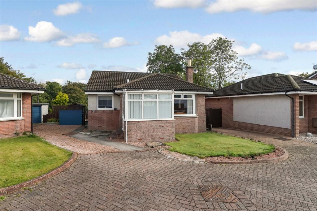 Main image of property: Doo'cot Brae, Alloa, Clackmannanshire, FK10
