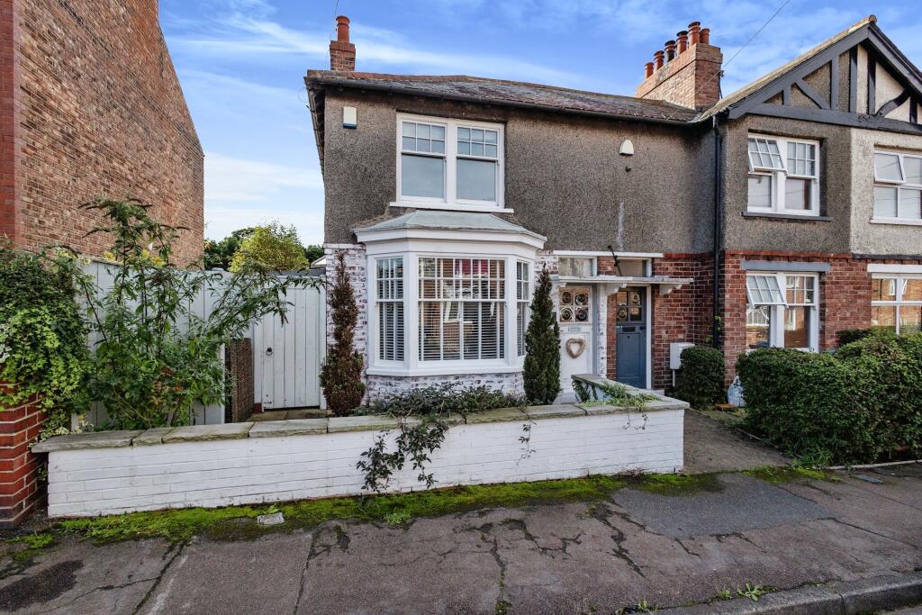 2 bedroom end of terrace house for sale in Linden Avenue, Great Ayton