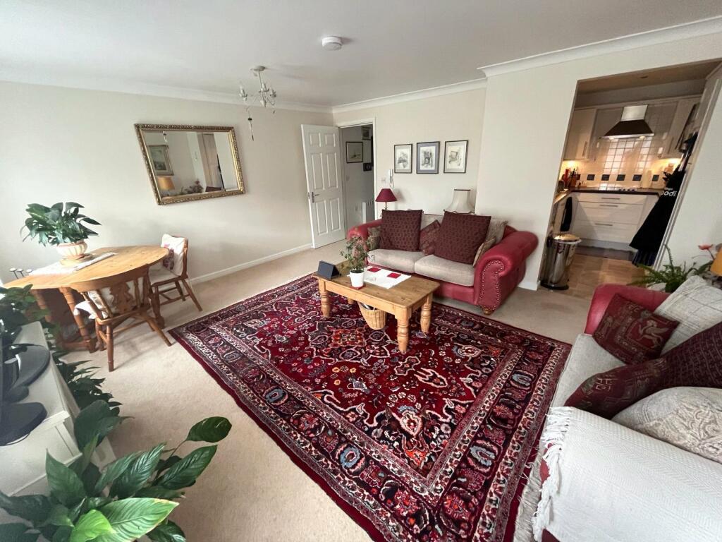 2 bedroom flat for sale in Balliol Court, Stokesley, Middlesbrough, TS9