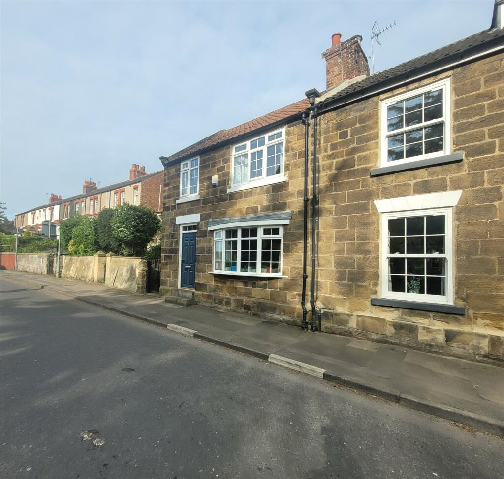 3 bedroom end of terrace house for sale in Guisborough Road, Great Ayton, Middlesbrough, TS9