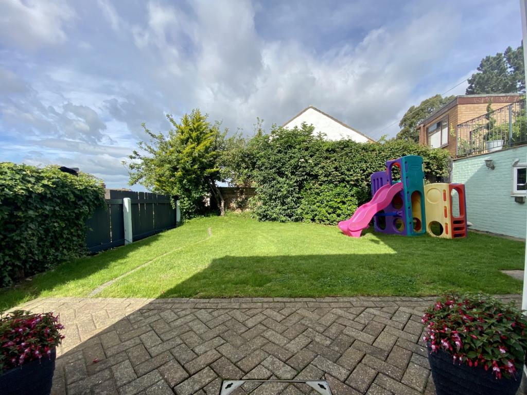 4 bedroom detached house for sale in Gypsy Lane, Nunthorpe