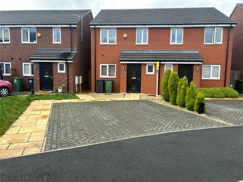 2 bedroom semidetached house for sale in Shawcross Close, Riddings
