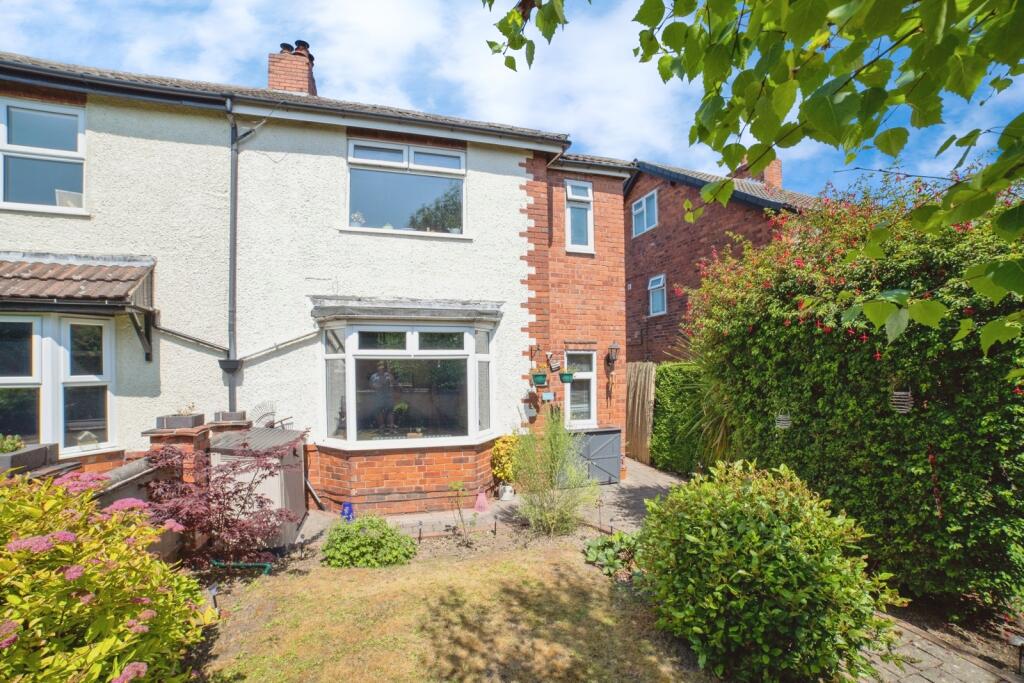 Main image of property: Alfreton Road, SUTTON-IN-ASHFIELD, Nottinghamshire, NG17