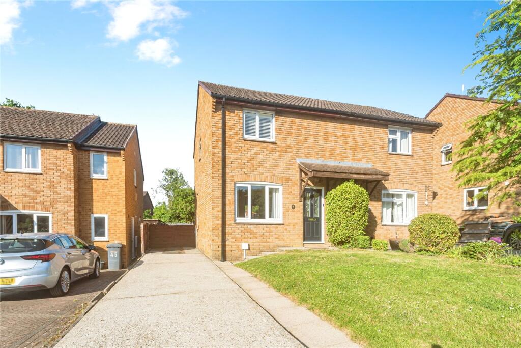 Main image of property: Farringdon Way, TADLEY, Hampshire, RG26