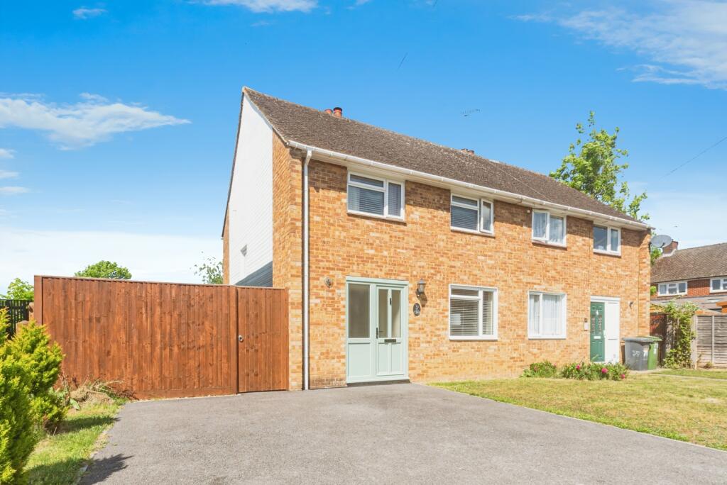 Main image of property: Franklin Avenue, Tadley, Hampshire, RG26