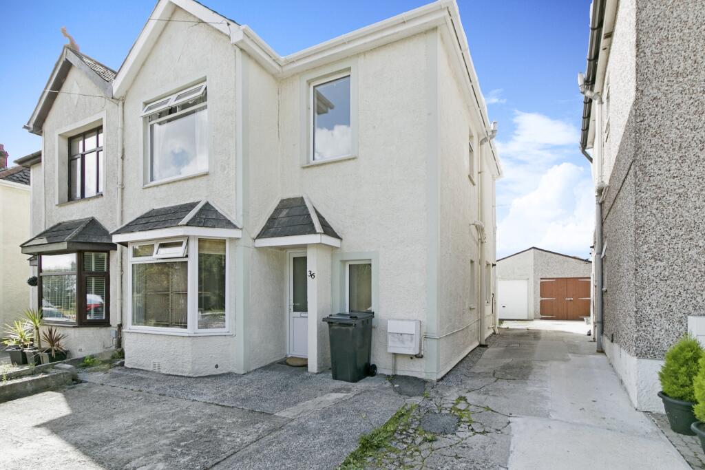 3 bedroom semidetached house for sale in Tresawls Road, Truro