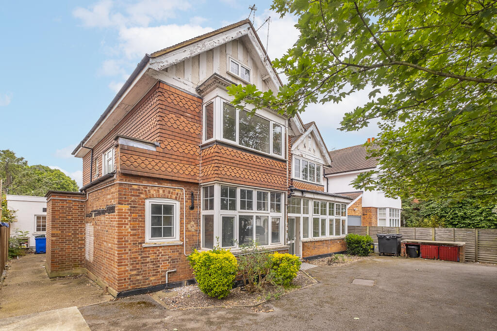 Main image of property: London Road, Twickenham, TW1