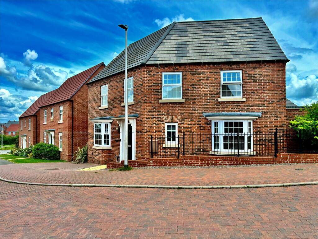 4 bedroom house for sale in Jakeman Way, Warwick, Warwickshire, CV34