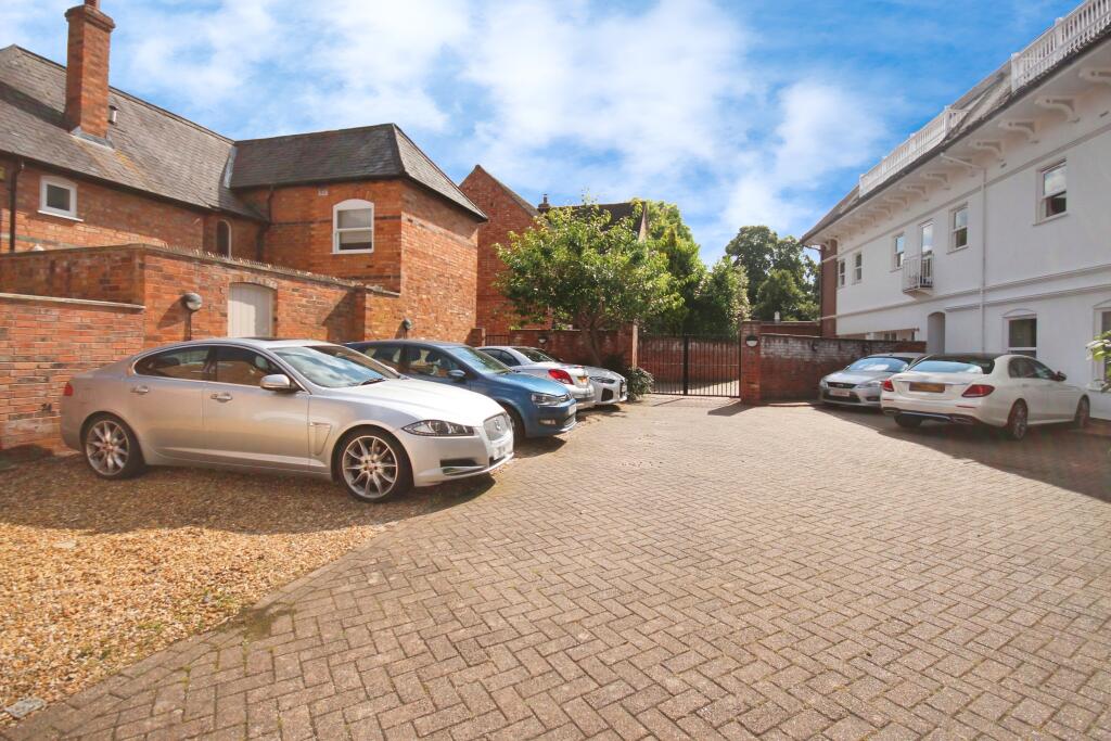 Additional property image - Neville Court, Castle Lane, Warwick, Warwickshire, CV34