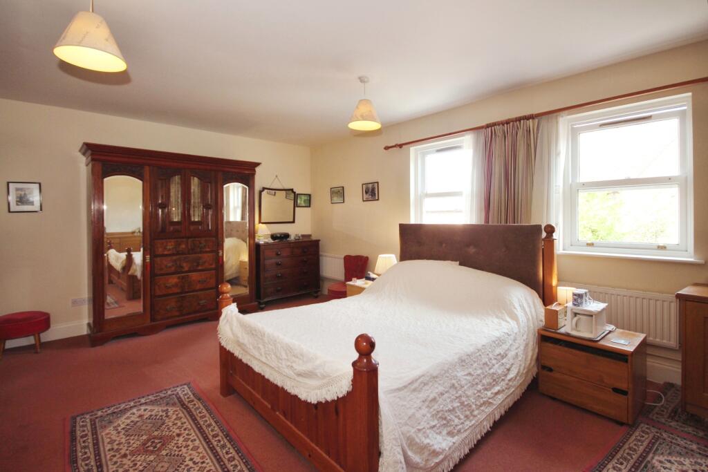 Additional property image - Neville Court, Castle Lane, Warwick, Warwickshire, CV34