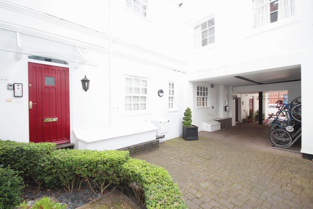 Additional property image - Neville Court, Castle Lane, Warwick, Warwickshire, CV34