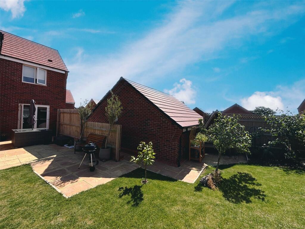 Additional property image - Barnett Drive, Hampton Magna, Warwick, Warwickshire, CV35