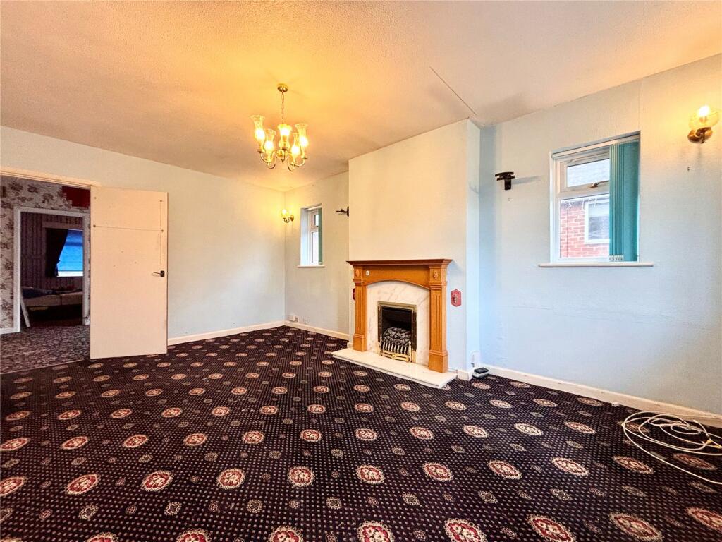 Additional property image - Spinney Hill, Warwick, Warwickshire, CV34