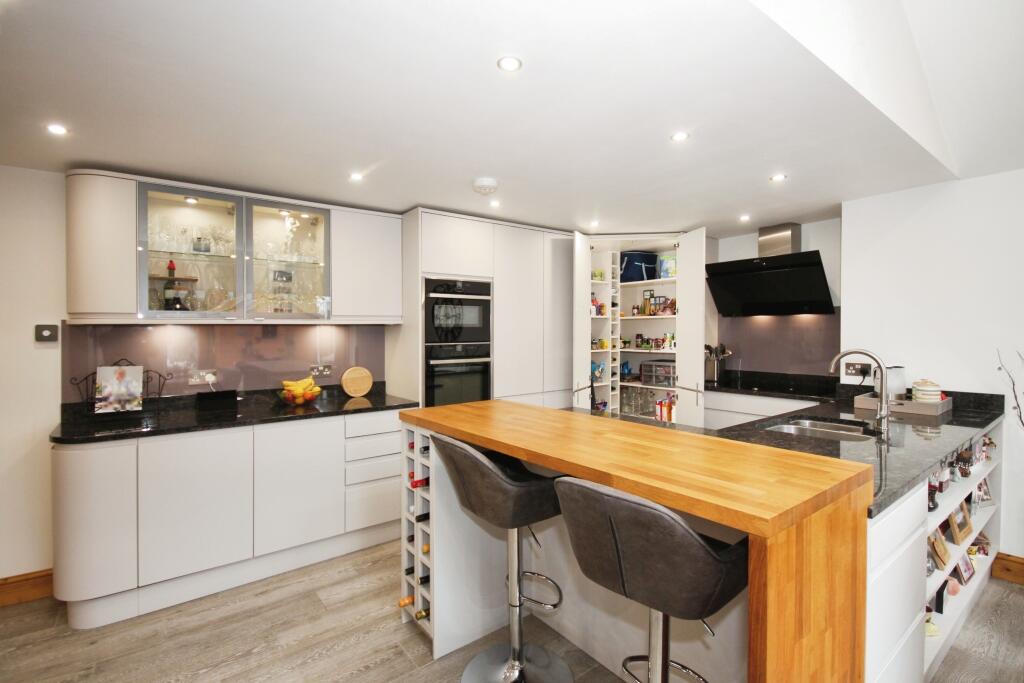 Additional property image - Cape Road, Warwick, Warwickshire, CV34