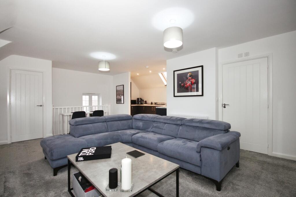 Additional property image - The Dovecote, Warwick, Warwickshire, CV34