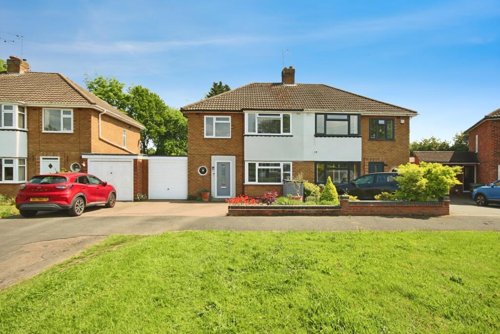 Main image of property: Cliffe Way, Warwick, Warwickshire, CV34
