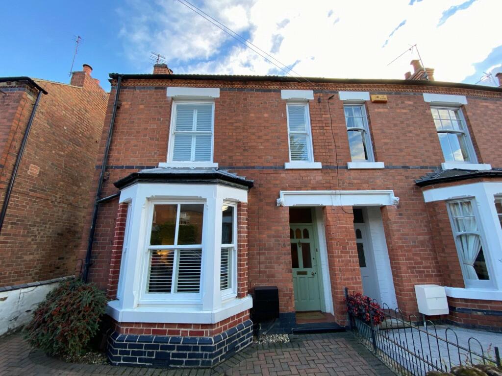 4 bedroom semi-detached house for sale in Glebe Road, West Bridgford, Nottingham, Nottinghamshire, NG2