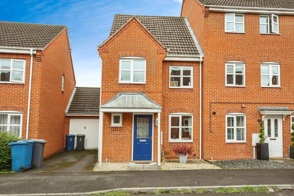 3 bedroom semidetached house for sale in Wibberley Drive, Ruddington