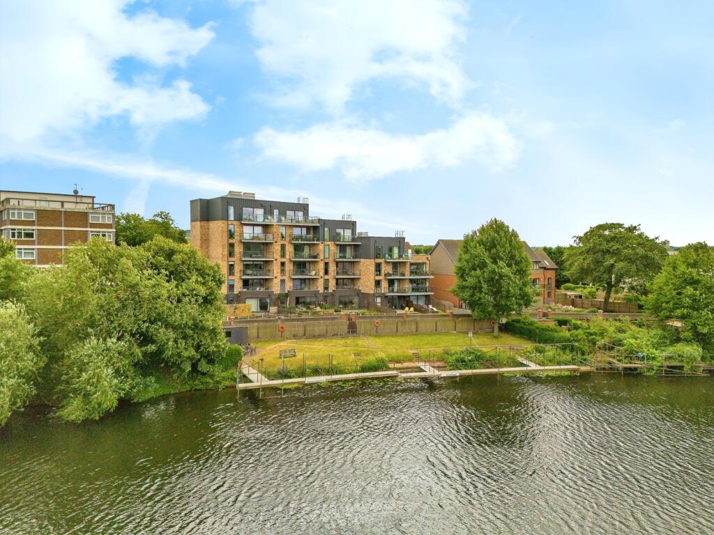 Main image of property: Wilford Lane, West Bridgford, Nottinghamshire, NG2