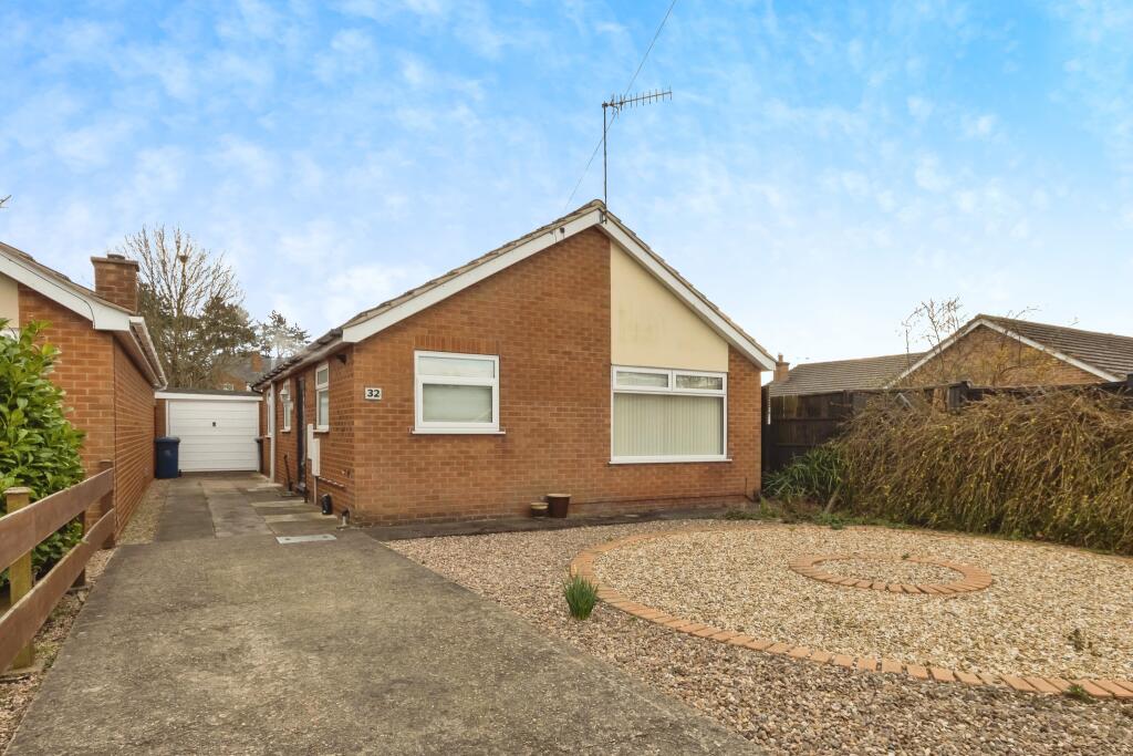 Main image of property: Fairham Close, Ruddington, Nottingham, Nottinghamshire, NG11