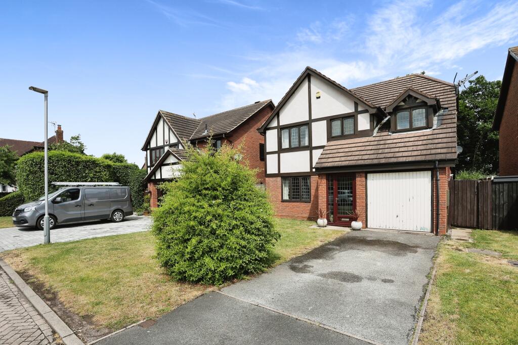 4 bedroom house for sale in Derwent Close, Gamston, Nottingham