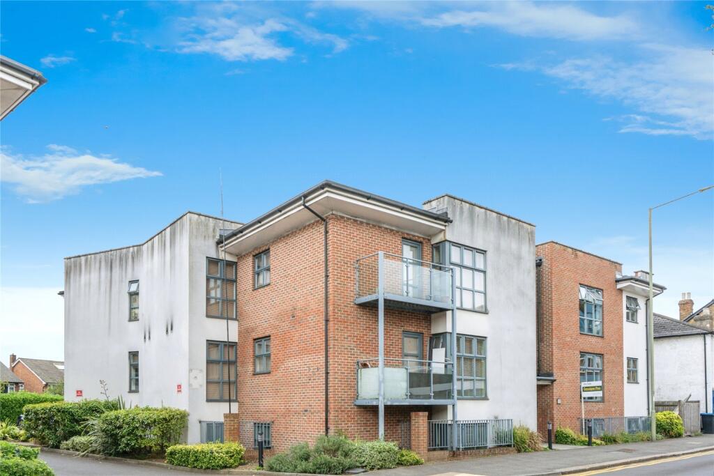 Main image of property: High Street, Addlestone, Surrey, KT15