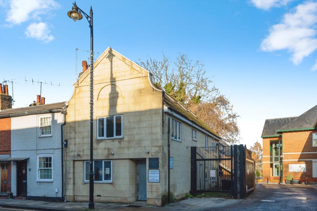 Main image of property: London Street, Chertsey, Surrey, KT16