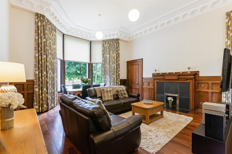 2 bedroom flat for sale in Belhaven Terrace, Dowanhill, Glasgow, G12