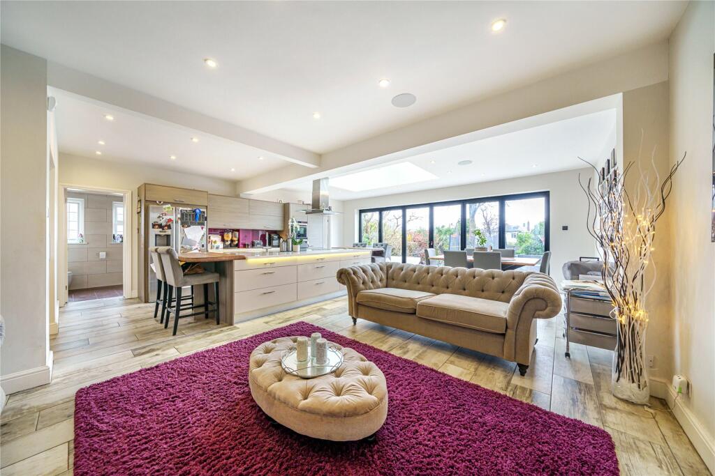 Additional property image - Wood Lodge Lane, West Wickham